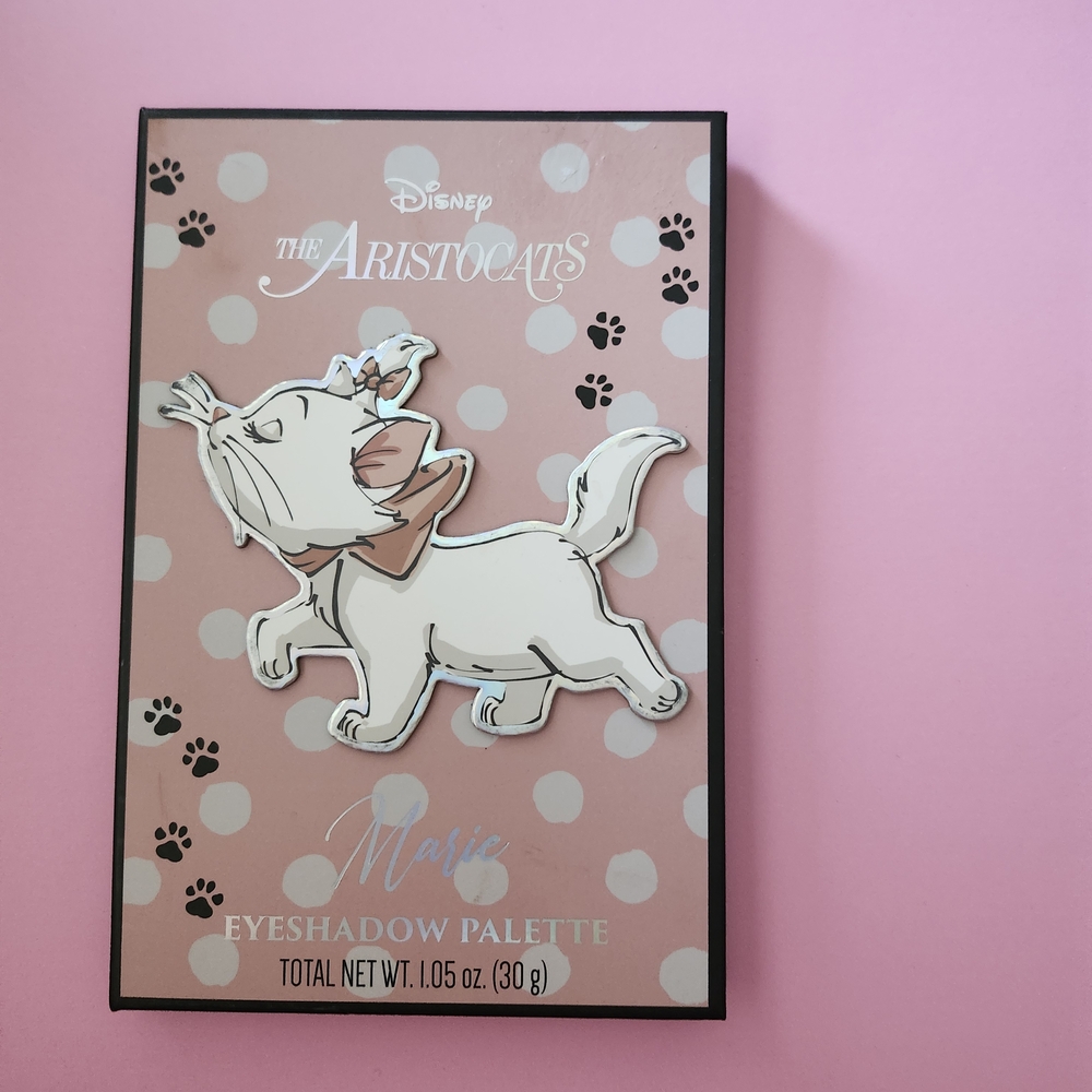 Disney The Aristocats Centric Beauty/Taste Beauty Marie Eyeshadow Palette - New